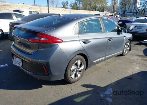 2017 Hyundai Ioniq Hybrid Sel z USA, uszkodzony, nr VIN KMHC75LCXHU038802